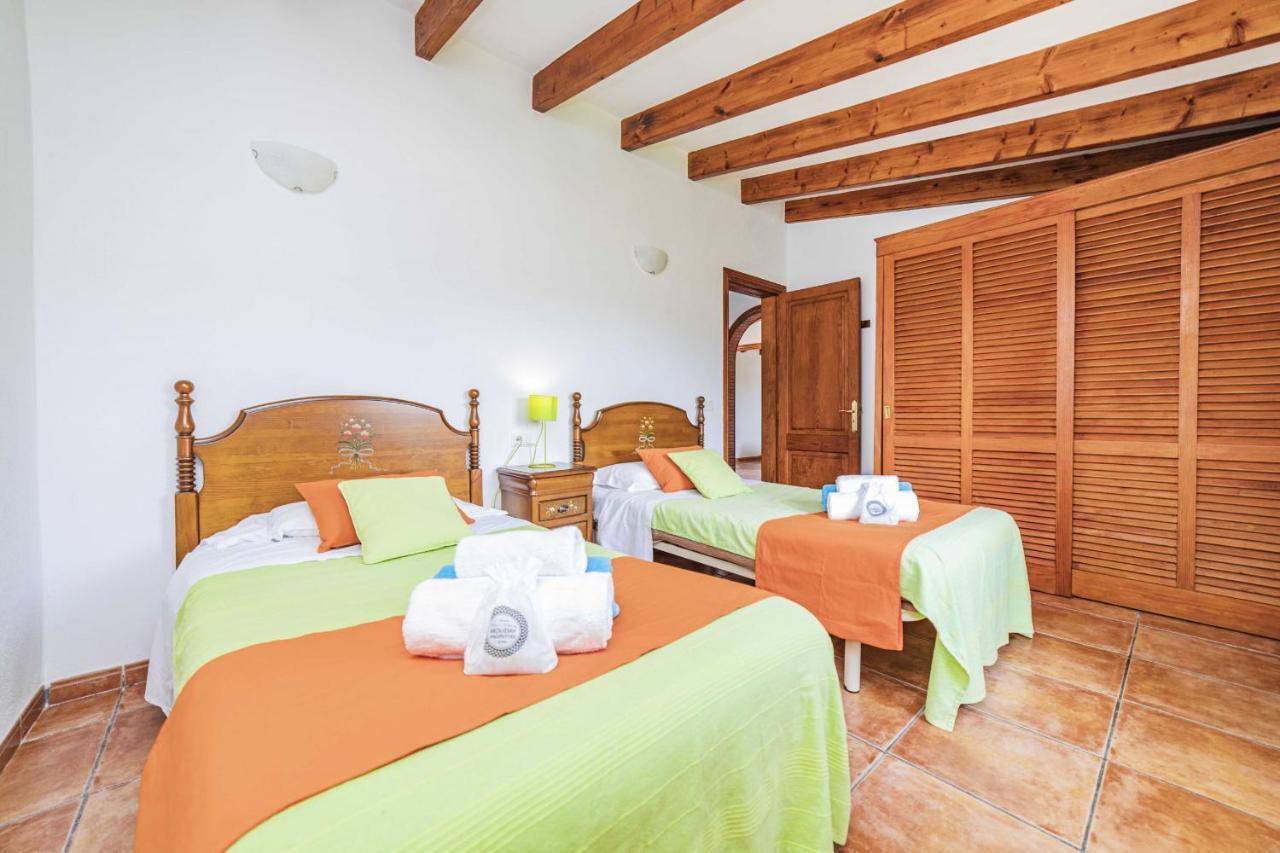 Sunset / Tirenet Villa *